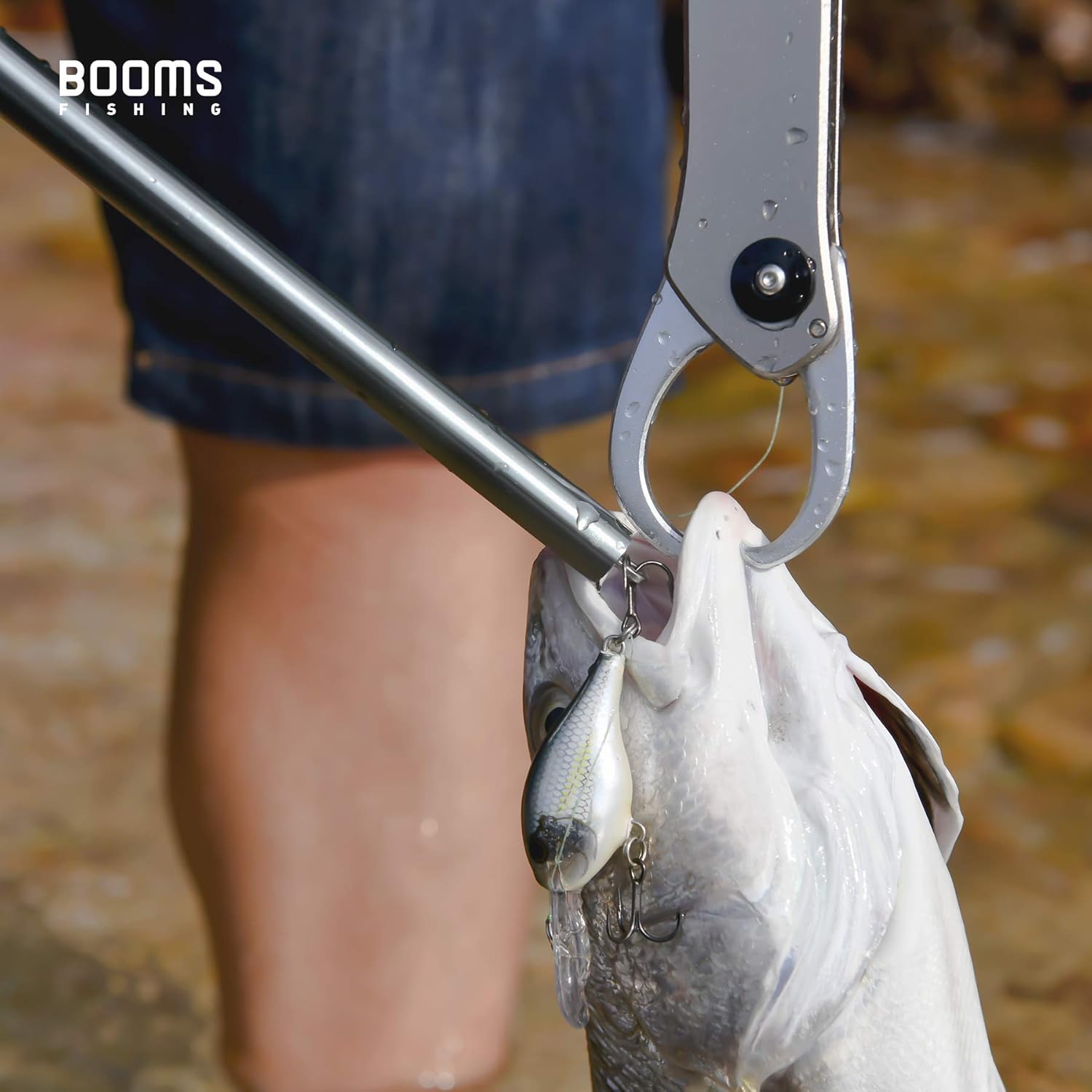 Booms Fishing R2 Hook Remover Squeeze-Out Fish Hook Tools 3 Colors Available - Image 3