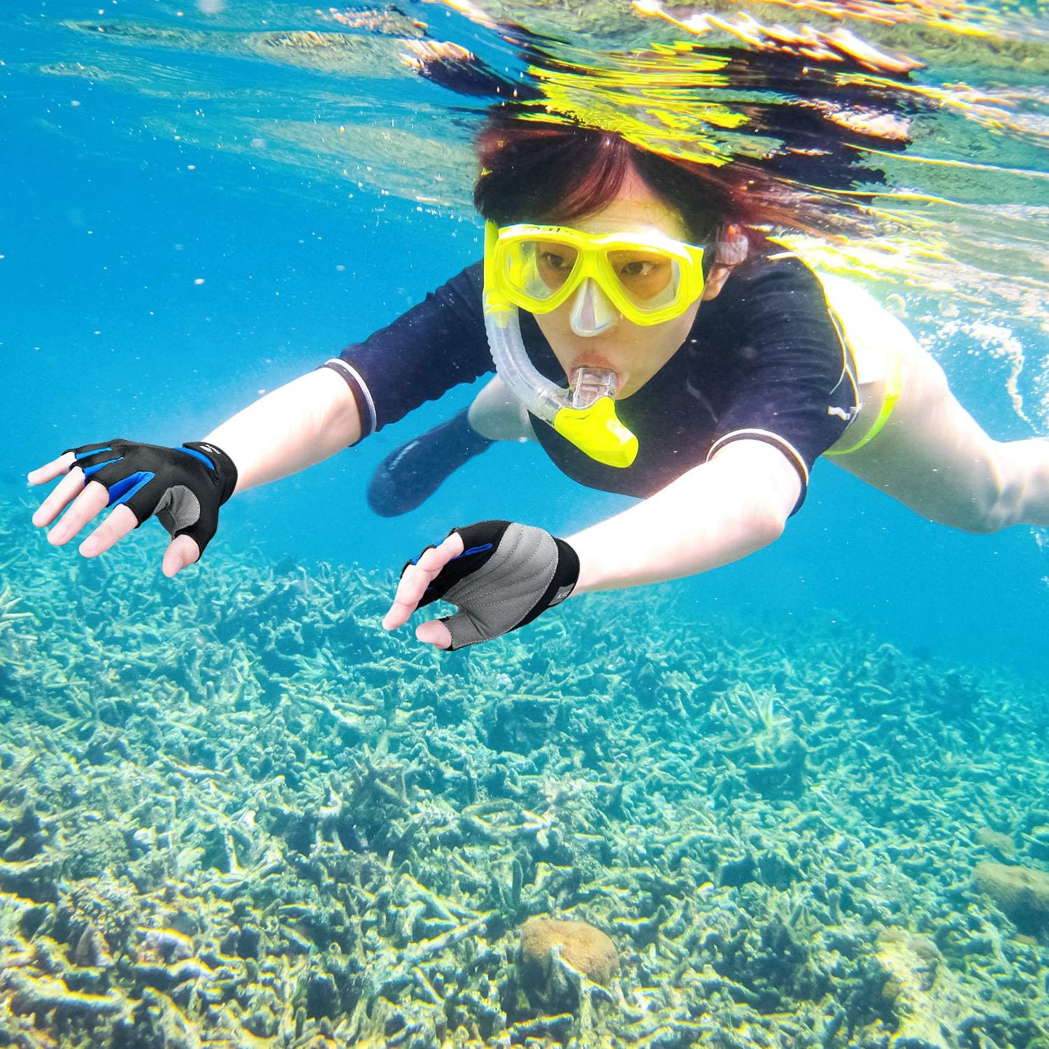 FitsT4 Sports Half Finger Padded Palm Gloves for Diving, Sailing, Jet Skiing, Stand-UP Boarding, Kayaking and Water Skiing, Suitable for Men&Women&Youth - Image 4